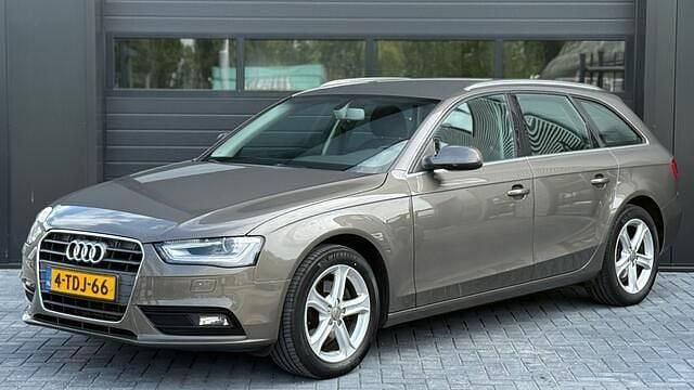 Occasion Audi A4 Business 170 PK (125 kW) 2014 Grijs Stationwagen