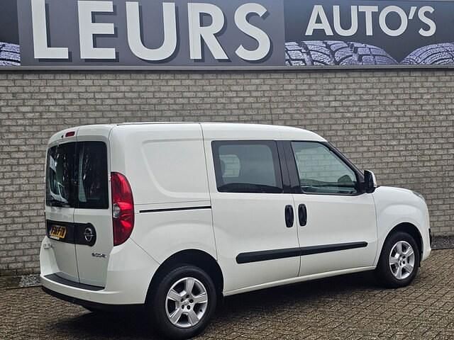 Occasion Opel Combo Sport 95 PK (69 kW) 2018 Wit Sedan