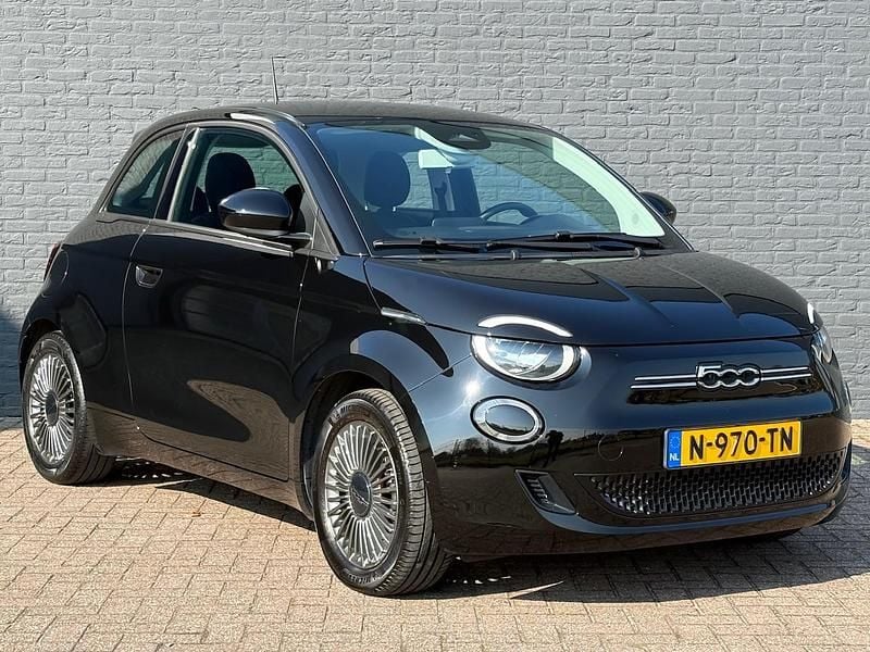 Occasion Fiat 500e Action 42 kW (58 PK) 2021 Zwart Hatchback