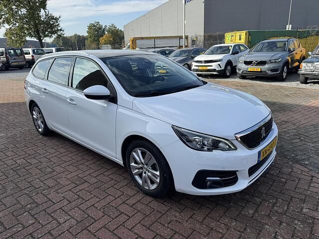 Occasion Peugeot 308 SW 110 PK (80 kW) 2019 Wit Stationwagen
