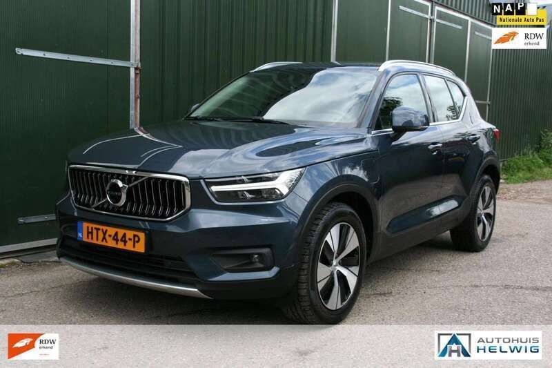 Grijs Gebruikt 2021 Volvo XC40 Business Edition SUV | € 25.950 (Goede deal) - Afbeelding 1/4