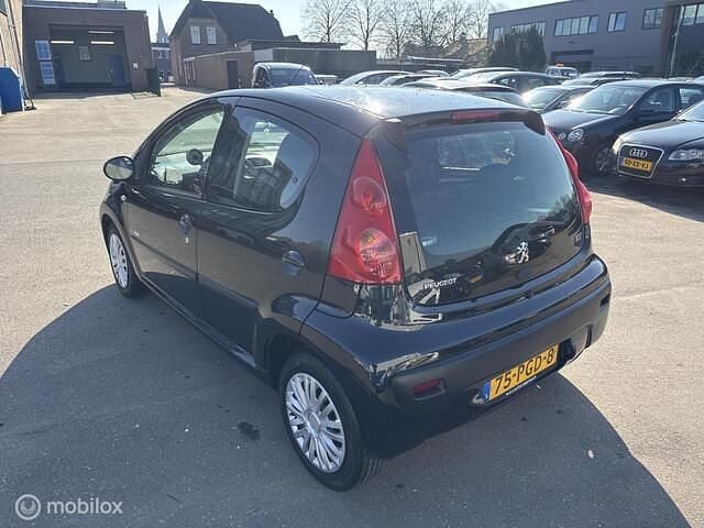 Occasion Peugeot 107 68 PK (50 kW) 2011 Zwart Hatchback