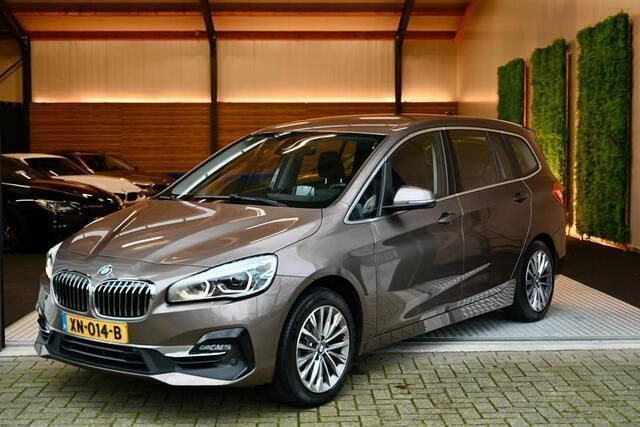Beige Gebruikt 2019 BMW 216 Executive Stationwagen | € 15.950 (Eerlijke prijs) - Afbeelding 1/4