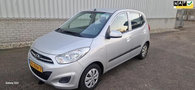 Grijs Gebruikt 2012 Hyundai i10 Hatchback | € 2.250 (Iets duurder) - Afbeelding 1/4