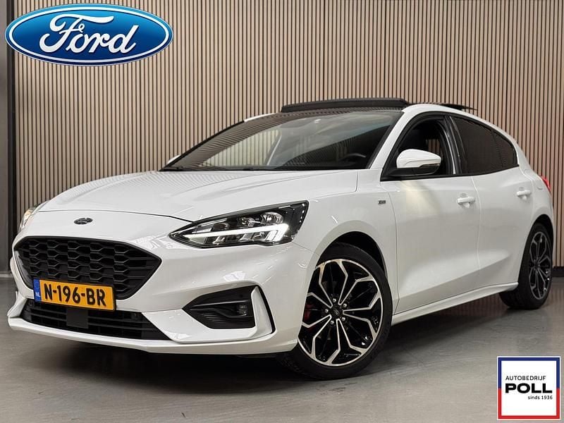 Wit Occasion 2021 Ford Focus ST-Line X Hatchback | € 21.895 (Eerlijke prijs) - Afbeelding 1/4