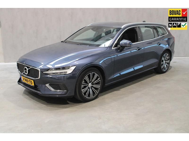 Blauw Occasion 2020 Volvo V60 Business Edition Stationwagen | € 29.995 (Super prijs) - Afbeelding 1/4