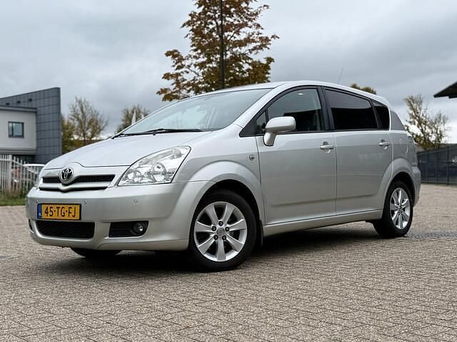 Grijs Gebruikt 2006 Toyota Verso MPV | € 4.250 (Eerlijke prijs) - Afbeelding 1/4