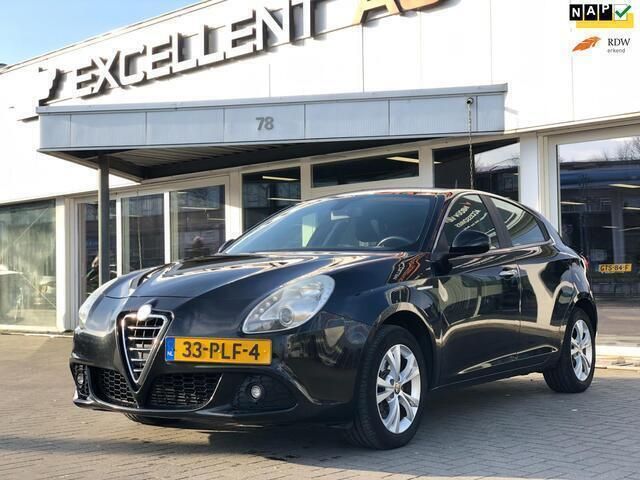 Zwart Gebruikt 2011 Alfa Romeo Giulietta Distinctive Hatchback | € 2.950 (Goede deal) - Afbeelding 1/4