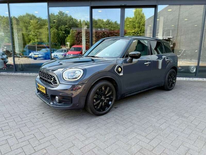 Grijs Gebruikt 2019 Mini Cooper S Hatchback | € 25.750 - Afbeelding 1/4