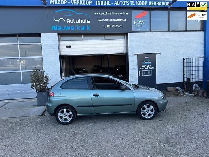 Groen Gebruikt 2005 Seat Ibiza Sport Hatchback | € 1.999 (Eerlijke prijs) - Afbeelding 1/4