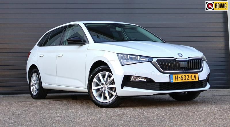 Wit Gebruikt 2019 Skoda Scala Business Line Hatchback | € 16.950 (Eerlijke prijs) - Afbeelding 1/4