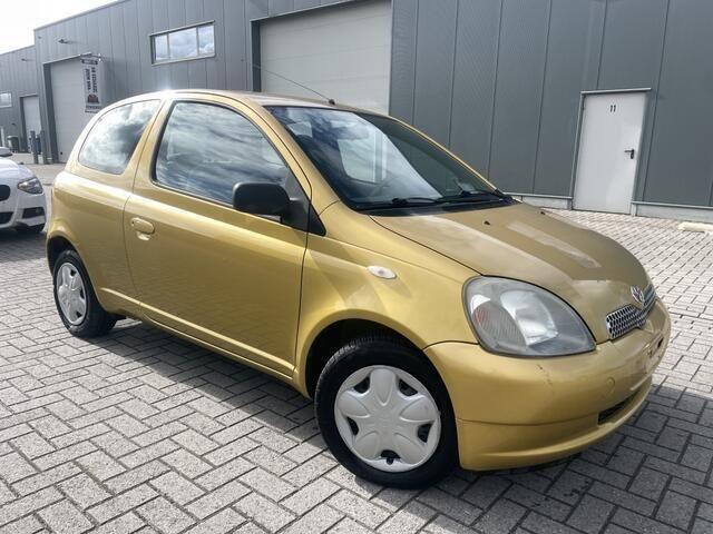 Overige Gebruikt 2000 Toyota Yaris Sedan | € 3.000 (Iets duurder) - Afbeelding 1/4