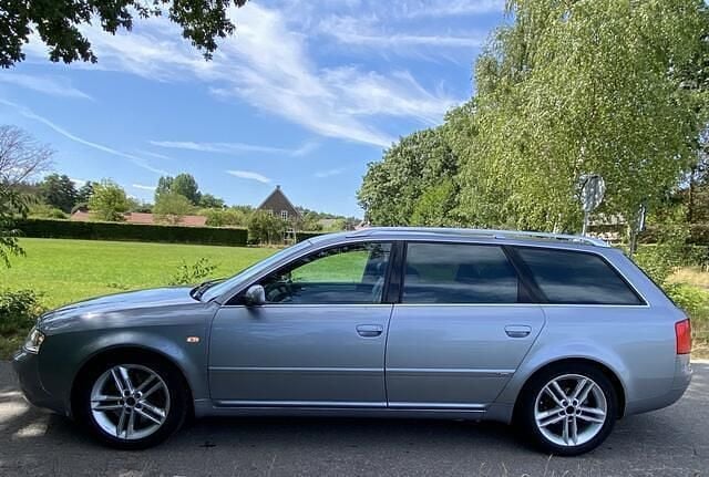 Grijs Gebruikt 2003 Audi A6 Stationwagen | € 3.450 - Afbeelding 1/4