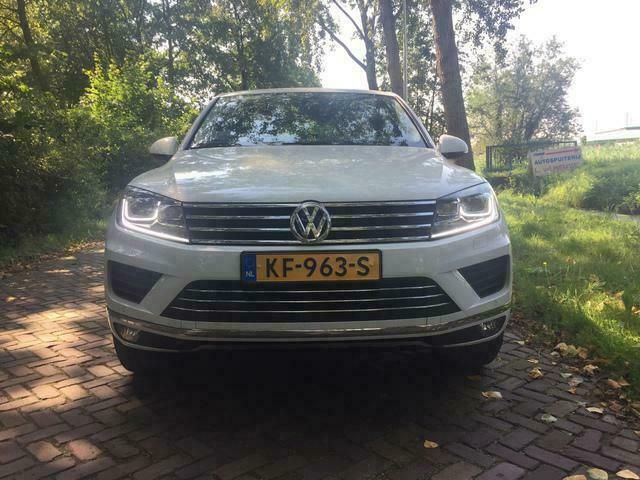 Wit Gebruikt 2015 VW Touareg R SUV | € 56.950 - Afbeelding 1/4
