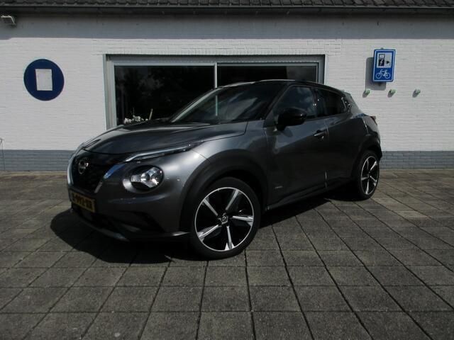 Grijs, metallic lak Gebruikt 2024 Nissan Juke Pack SUV | € 27.749 (Eerlijke prijs) - Afbeelding 1/4
