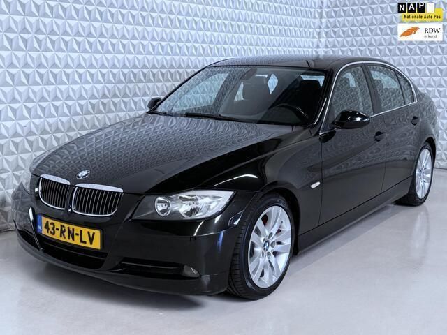 Zwart Gebruikt 2005 BMW 325 Sedan | € 4.999 (Goede deal) - Afbeelding 1/4