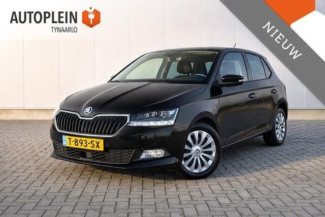 Zwart (metallic) Occasion 2019 Skoda Fabia Clever Hatchback | € 9.495 (Super prijs) - Afbeelding 1/4