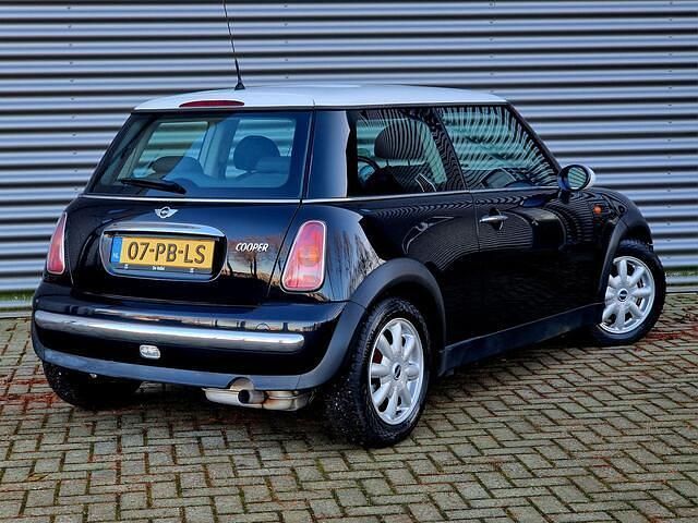 Occasion Mini Cooper Pepper 116 PK (85 kW) 2004 Zwart Hatchback