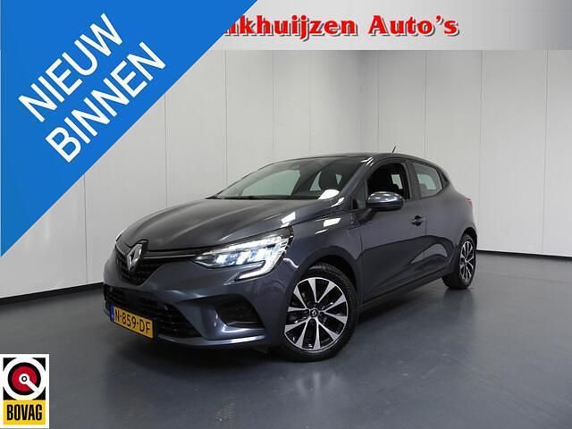 Grijs, metallic lak Gebruikt 2021 Renault Clio V Evolution Hatchback | € 13.745 (Goede deal) - Afbeelding 1/4