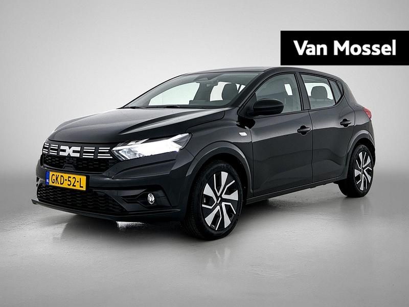 Zwart Gebruikt 2024 Dacia Sandero Expression Hatchback | € 19.435 (Eerlijke prijs) - Afbeelding 1/4
