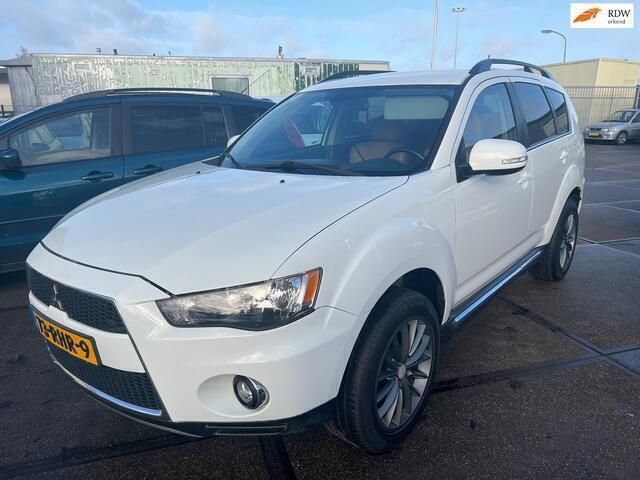 Wit Gebruikt 2011 Mitsubishi Outlander Edition SUV | € 5.750 - Afbeelding 1/4
