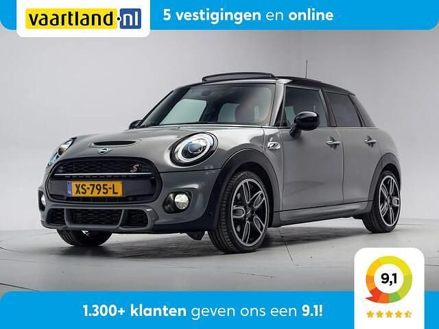 Grijs Occasion 2019 Mini Cooper S Hatchback | € 20.945 (Eerlijke prijs) - Afbeelding 1/4