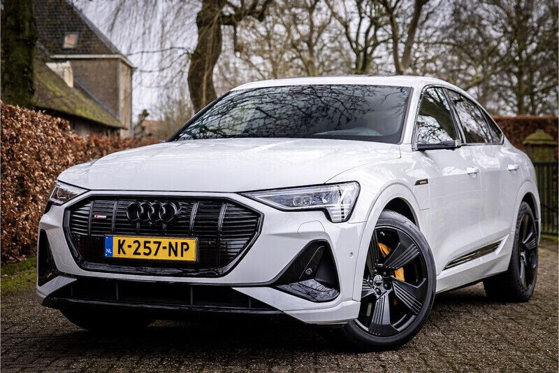 Wit Gebruikt 2020 Audi e-tron Comfort SUV | € 39.750 (Duur) - Afbeelding 1/4