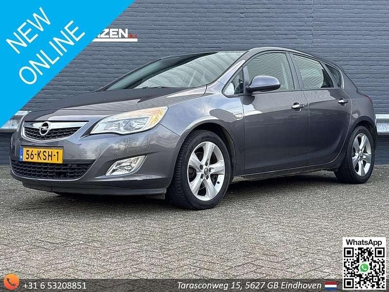 Grijs Gebruikt 2010 Opel Astra Edition Hatchback | € 2.450 (Duur) - Afbeelding 1/4