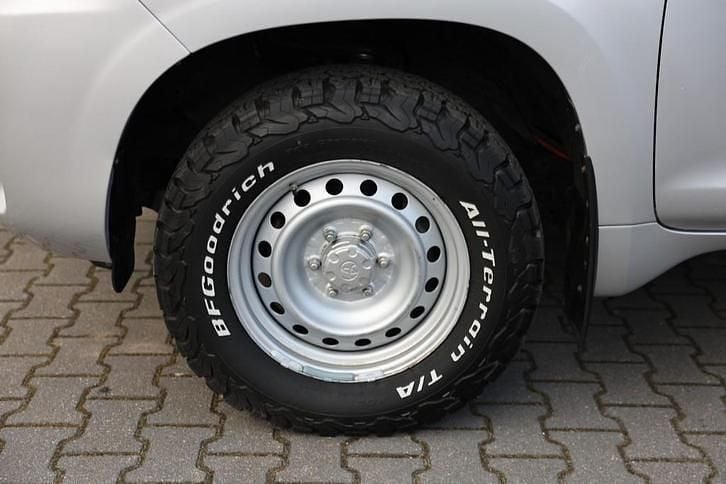 Occasion Toyota Land Cruiser Comfort 204 PK (150 kW) 2023 Zilver (metallic) Hatchback