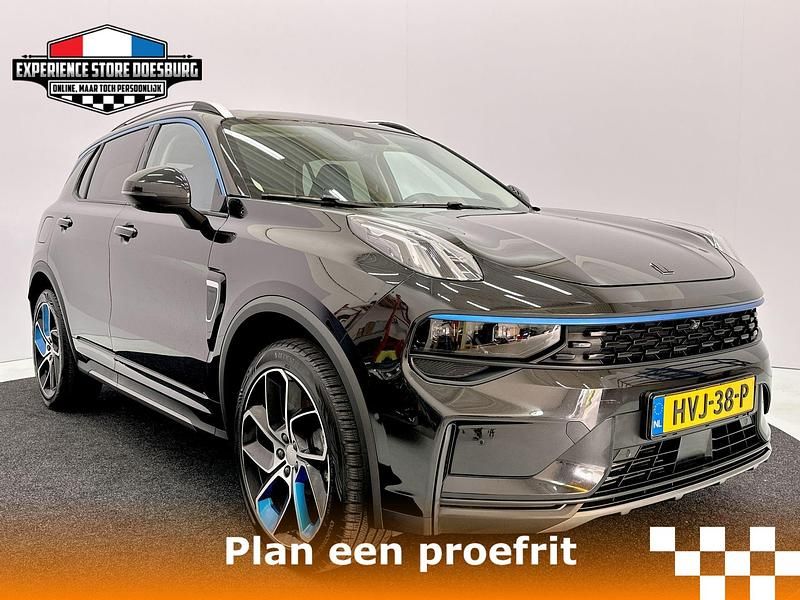 Zwart Gebruikt 2022 Lynk & Co 01 SUV | € 23.000 (Eerlijke prijs) - Afbeelding 1/3
