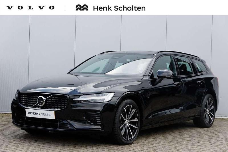 Zwart Occasion 2024 Volvo V60 Plus Stationwagen | € 44.750 (Eerlijke prijs) - Afbeelding 1/3