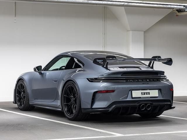 Nieuw Porsche 911 GT3 2025 Grijs (metallic) Coupé