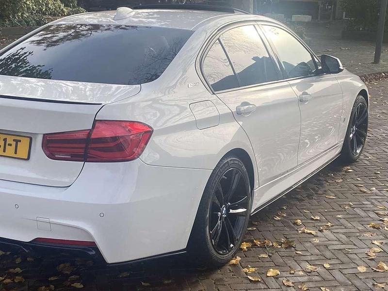 Occasion BMW 330 184 PK (135 kW) 2018 Wit Sedan