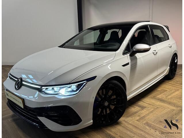 Wit Gebruikt 2021 VW Golf VIII R Hatchback | € 35.940 (Eerlijke prijs) - Afbeelding 1/4