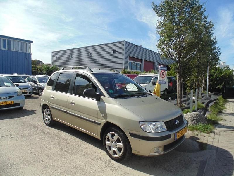 Beige Gebruikt 2008 Hyundai Matrix Active MPV | € 2.250 (Eerlijke prijs) - Afbeelding 1/4