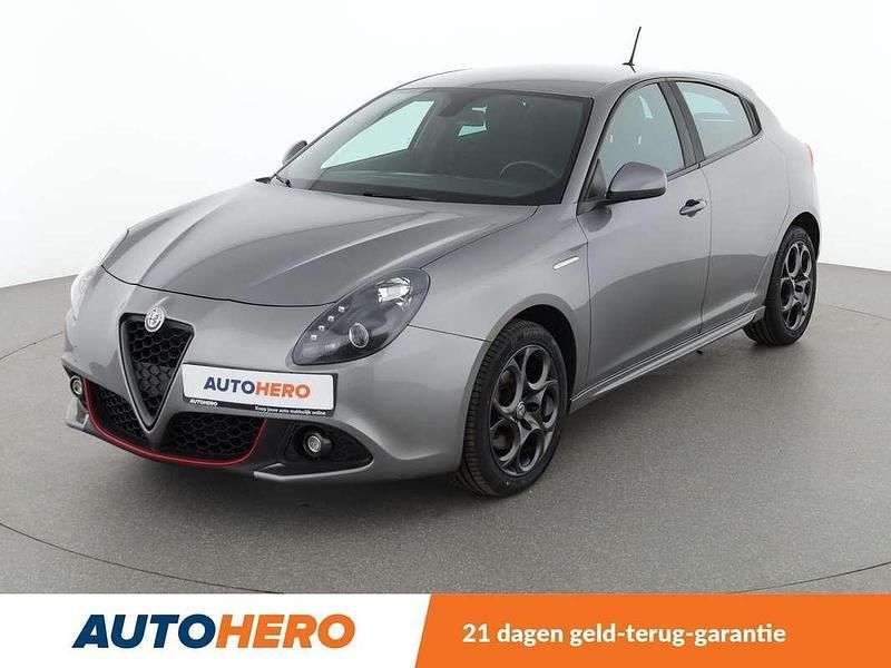 Grijs Gebruikt 2017 Alfa Romeo Giulietta Super Hatchback | € 11.149 (Goede deal) - Afbeelding 1/3