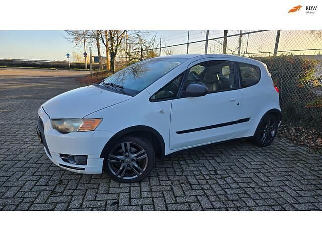 Wit Gebruikt 2008 Mitsubishi Colt Hatchback | € 4.250 (Eerlijke prijs) - Afbeelding 1/4