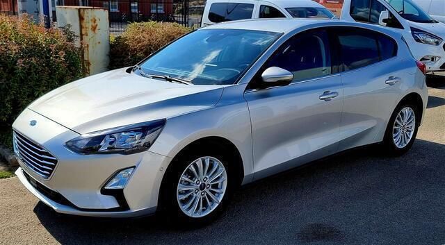 Zilver Gebruikt 2020 Ford Focus Business Edition Sedan | € 16.950 (Goede deal) - Afbeelding 1/4