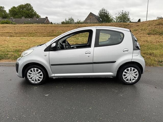 Grijs Occasion 2013 Citroën C1 Hatchback | € 4.749 (Eerlijke prijs) - Afbeelding 1/4