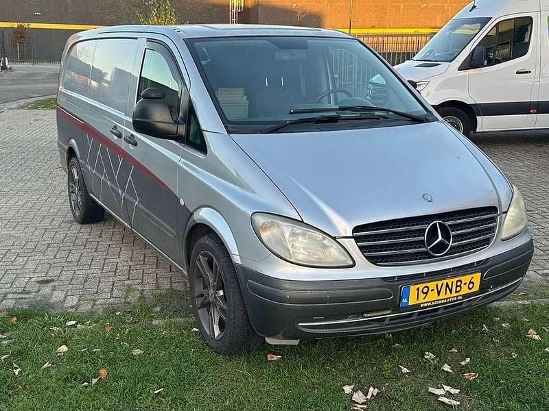 Zilver Gebruikt 2008 Mercedes Vito Van | € 6.500 (Eerlijke prijs) - Afbeelding 1/4