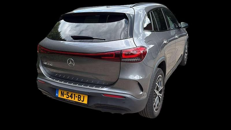 Occasion Mercedes EQA250 AMG line 139 kW (190 PK) 2021 Grijs SUV