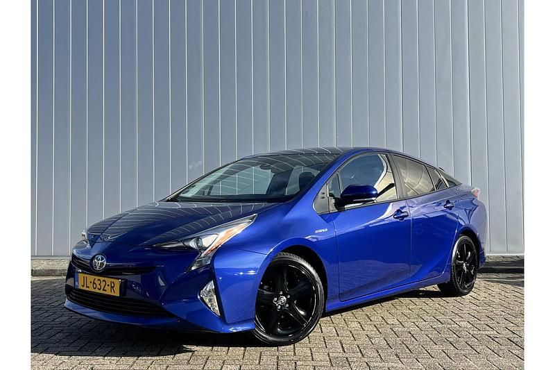 Blauw Gebruikt 2016 Toyota Prius Edition Hatchback | € 17.499 - Afbeelding 1/1