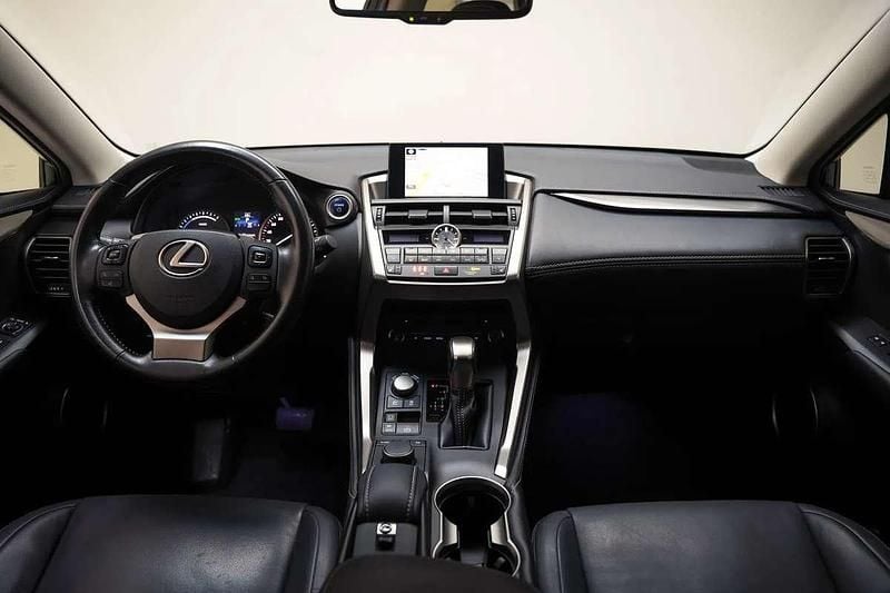 Occasion Lexus NX300h Business Edition 155 PK (114 kW) 2016 Zwart SUV