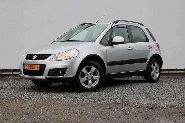 Grijs Occasion 2011 Suzuki SX4 Exclusive MPV | € 7.250 (Eerlijke prijs) - Afbeelding 1/4