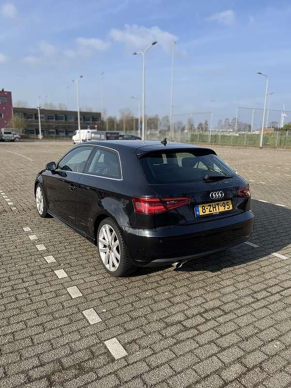 Occasion Audi A3 Attraction 110 PK (80 kW) 2013 Zwart Hatchback