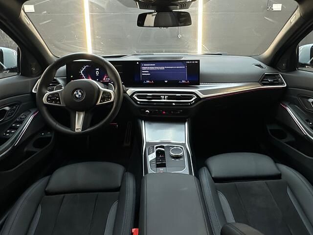 Occasion BMW 330 M Sport 291 PK (214 kW) 2024 Grijs Stationwagen