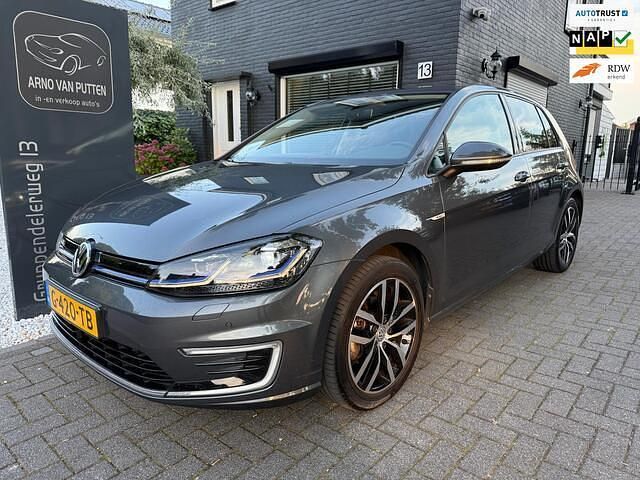 Grijs Gebruikt 2019 VW e-Golf Hatchback | € 12.800 (Eerlijke prijs) - Afbeelding 1/4