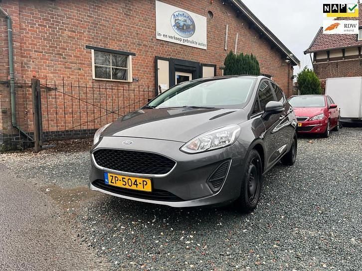 Grijs Gebruikt 2019 Ford Fiesta Trend Hatchback | € 5.950 (Super prijs) - Afbeelding 1/4