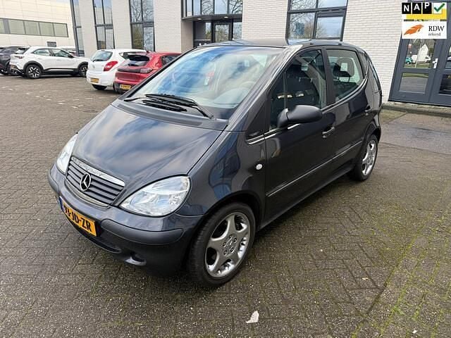 Grijs Occasion 2002 Mercedes A140 Elegance MPV | € 1.250 (Goede deal) - Afbeelding 1/4