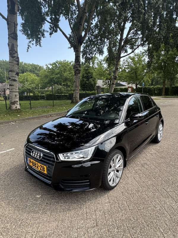Zwart Gebruikt 2016 Audi A1 Hatchback | € 11.495 (Eerlijke prijs) - Afbeelding 1/4